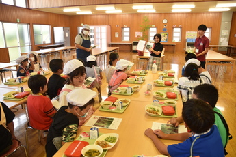 アスパラガス給食